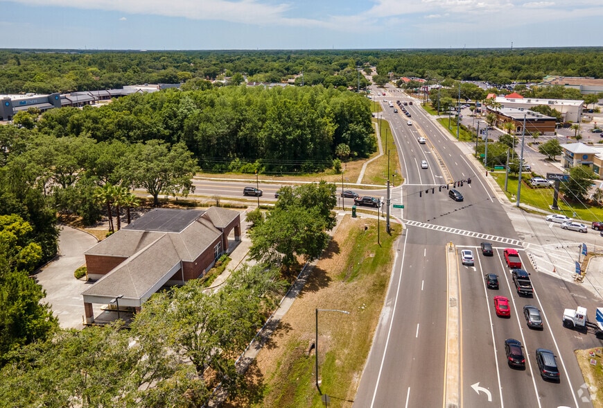 More Photos Of 5252 Ehrlich Rd, Tampa Bank For Lease