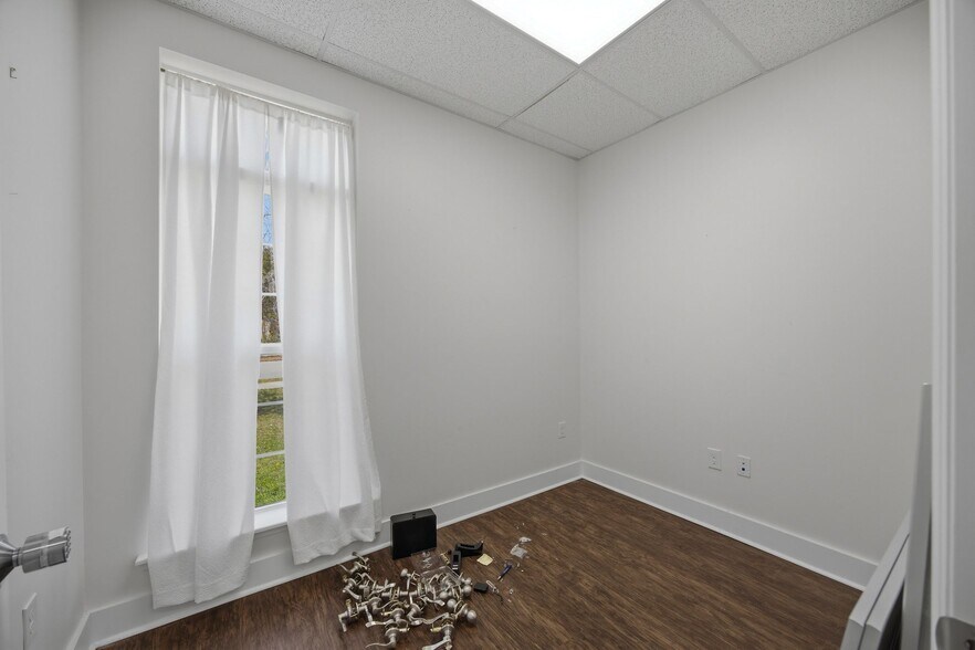 More Photos Of 7385 Applegate Ln, Chattanooga Medical For Lease