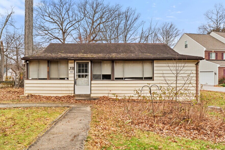 More Photos Of 8906 Hooes Rd, Lorton Specialty For Sale