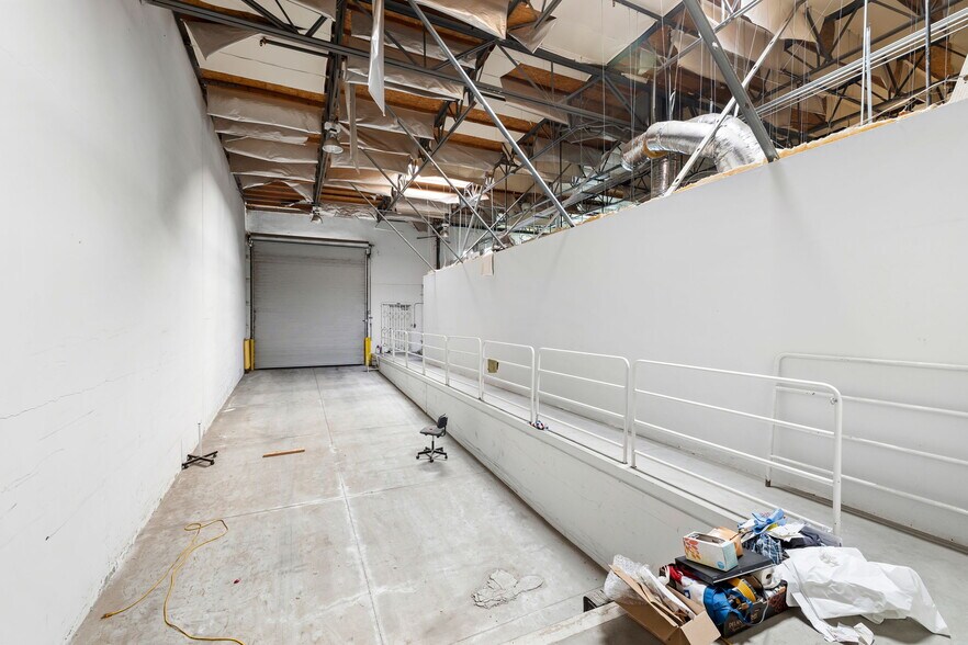 More Photos Of 6690 Doolittle Ave, Riverside Warehouse For Sale