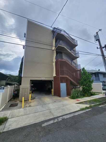 More Photos Of 311 Puuhue Pl, Honolulu Apartments For Sale