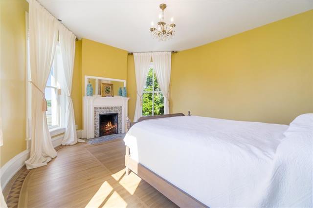 More Photos Of 220 Saint Lawrence Ave, Janesville Storefront Retail Residential For Sale