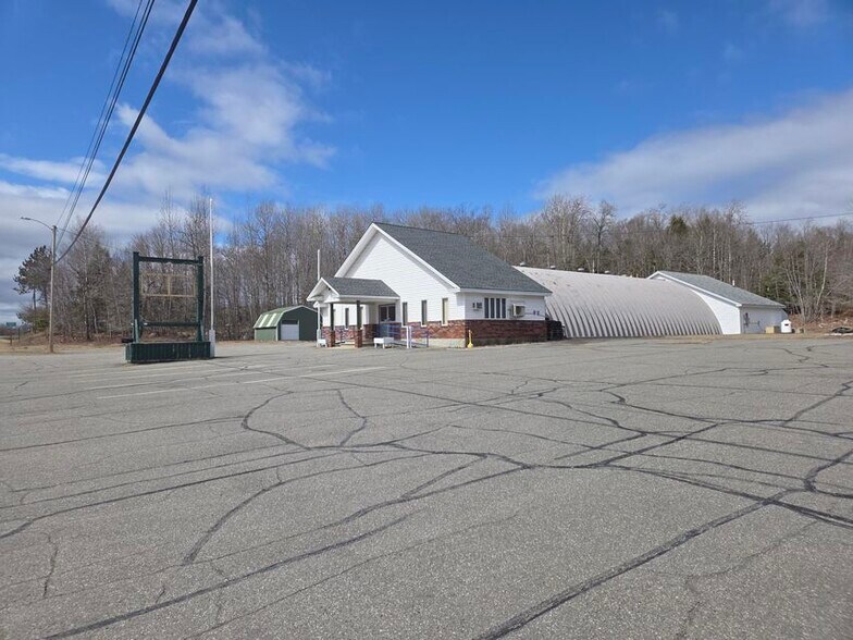 Primary Photo Of 2323 Medway Rd, Medway Freestanding For Sale