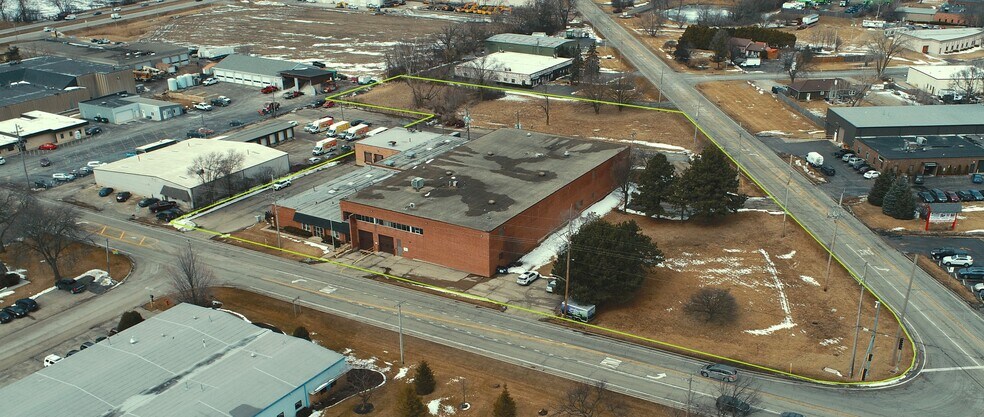 Primary Photo Of 441 Bonner Rd, Wauconda Warehouse For Lease