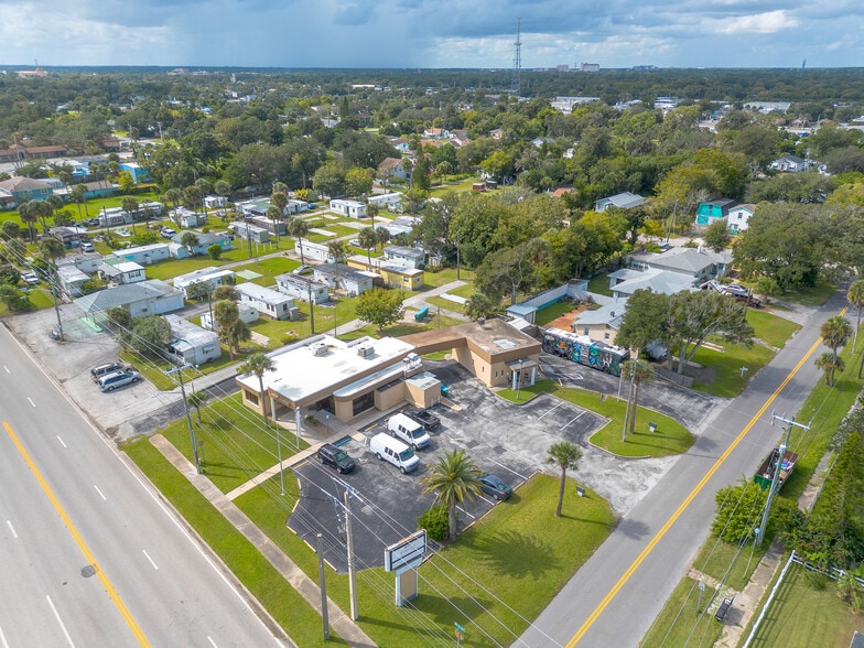 More Photos Of 258 Riverside Dr, Daytona Beach Storefront Retail Office For Sale