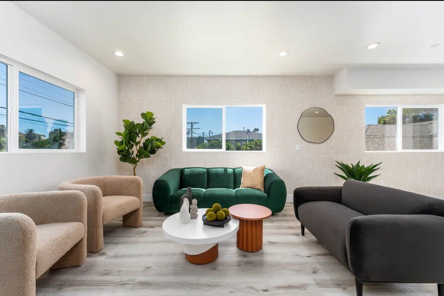 More Photos Of 216 N Coronado St, Los Angeles Multifamily For Sale