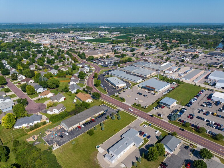 More Photos Of 1720 Bassett Dr, Mankato Daycare Center For Lease