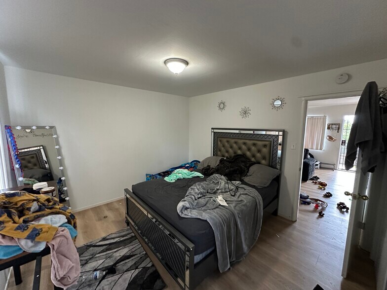 More Photos Of 2550 35th Ave, Oakland Apartments For Sale