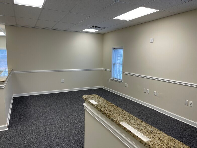More Photos Of 23077 Three Notch Rd, California Office For Lease