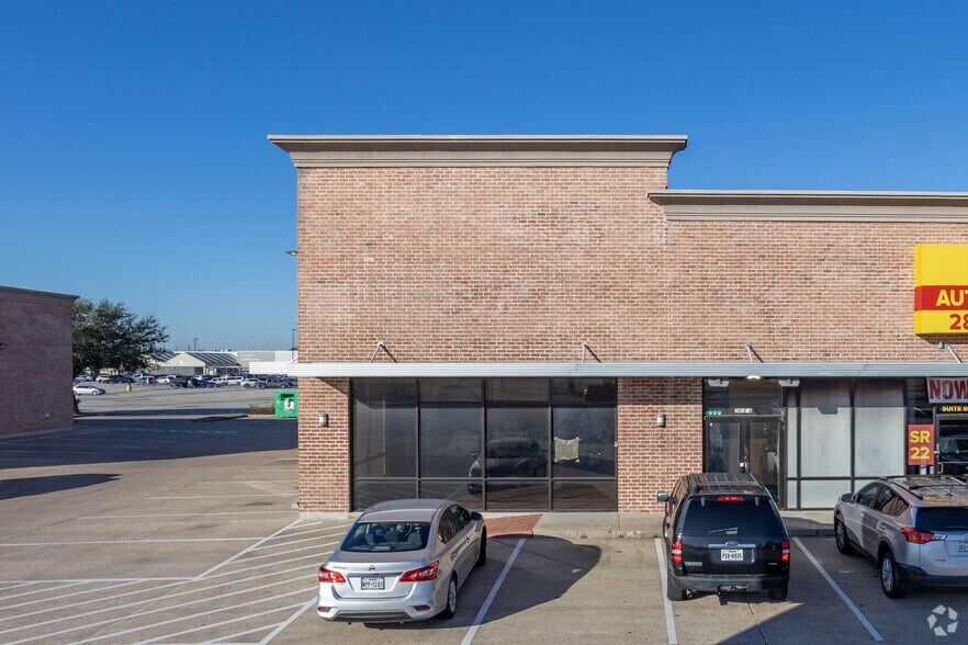 More Photos Of 3402 Hwy 6, Houston General Retail For Lease