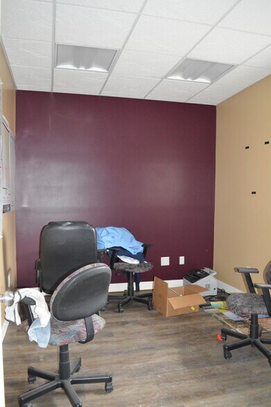 More Photos Of 960 King Hwy, Kalamazoo Medical For Sale