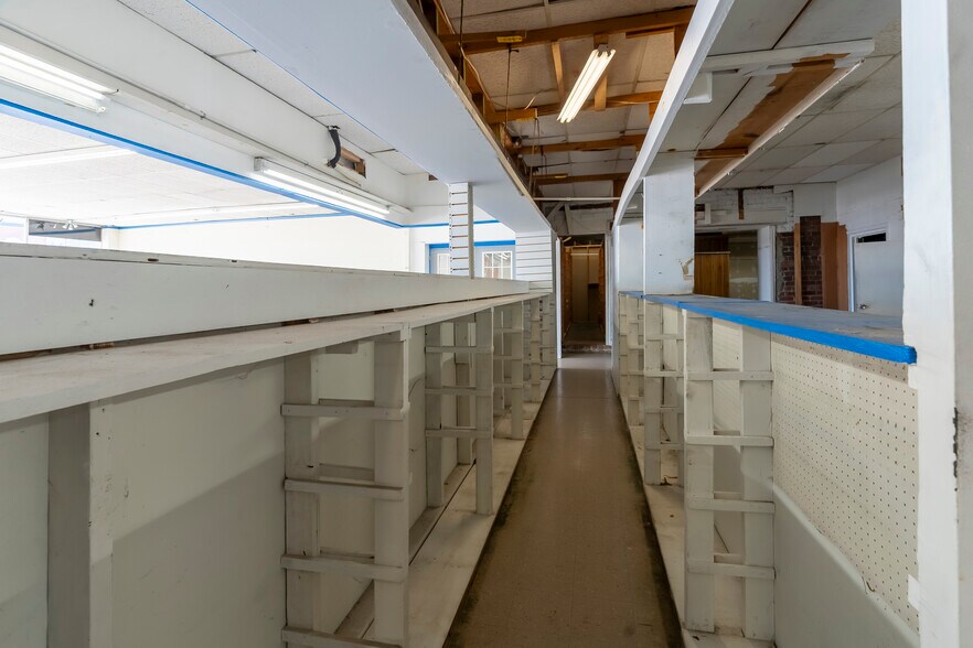 More Photos Of 300 S Illinois Ave, Carbondale Storefront Retail Office For Sale