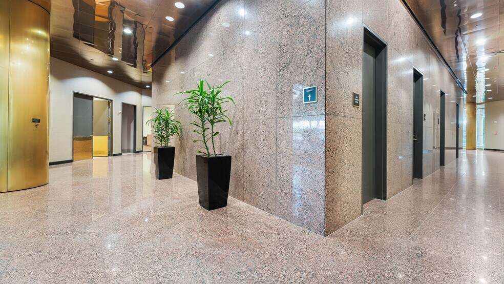 More Photos Of 9101 Lyndon B Johnson Fwy, Dallas Office For Lease