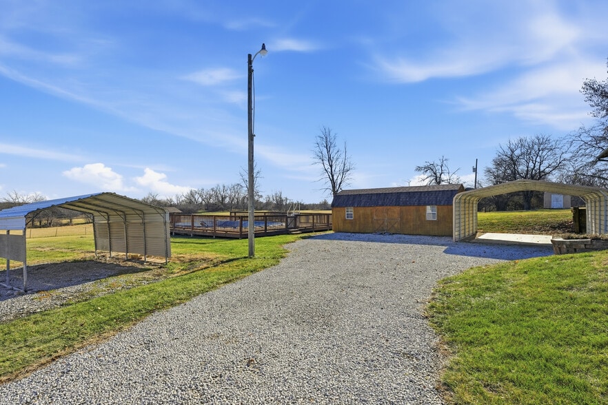 More Photos Of 12703 N Robinhood Ln, Kansas City Land For Sale
