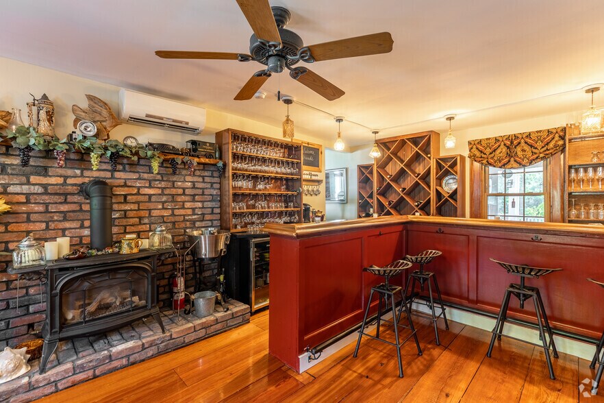 More Photos Of 1577 Route 52, Fishkill Hospitality For Sale