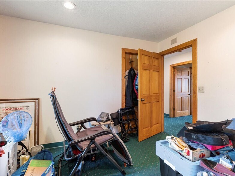 More Photos Of 1435 Anne St NW, Bemidji Office For Sale
