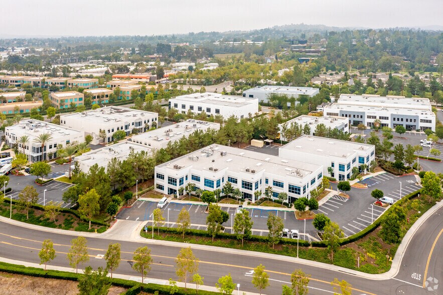 More Photos Of 470-500 Wald, Irvine Light Manufacturing For Sale