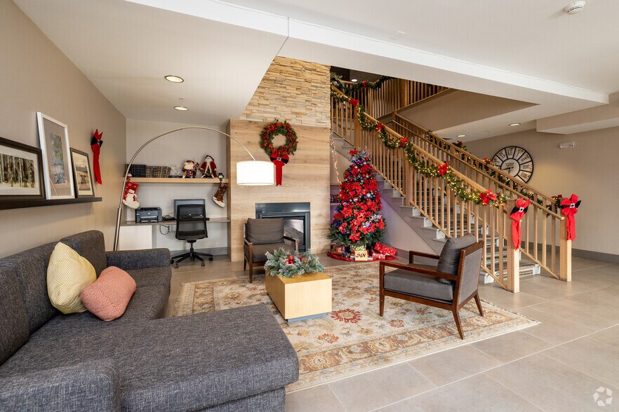 More Photos Of 2550 Freeway Blvd, Brooklyn Center Hotel For Sale