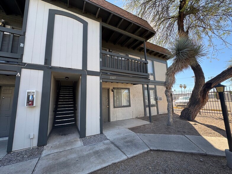 More Photos Of 1501 S Woodland St, Tucson Apartments For Sale