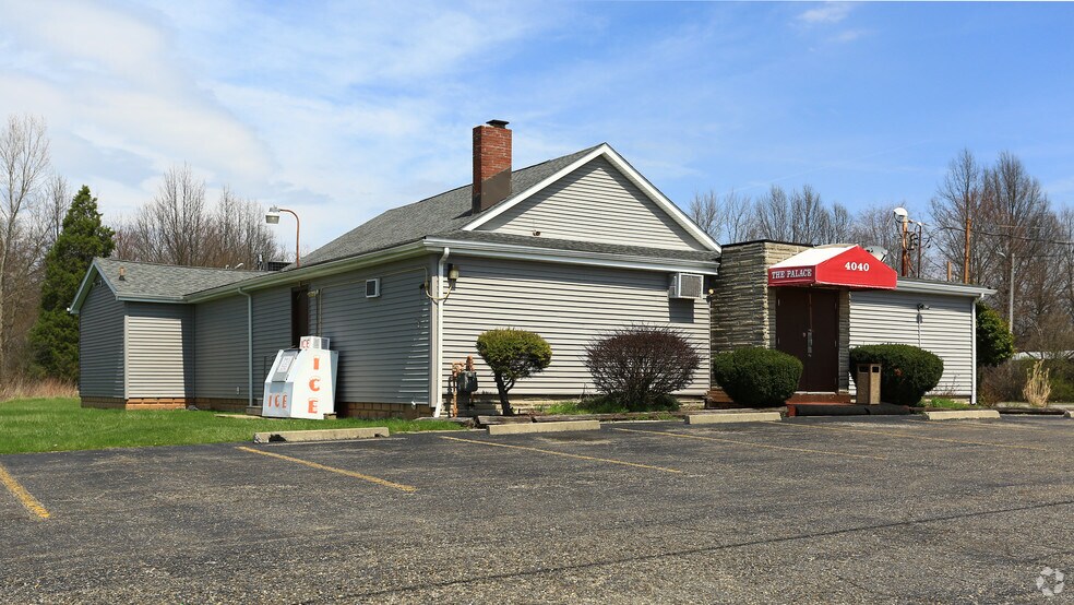 More Photos Of 4040 McCartney Rd, Lowellville Bar For Sale