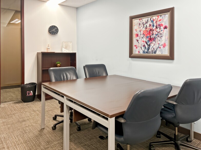 More Photos Of 1200 Av Mcgill College, Montréal Coworking Space