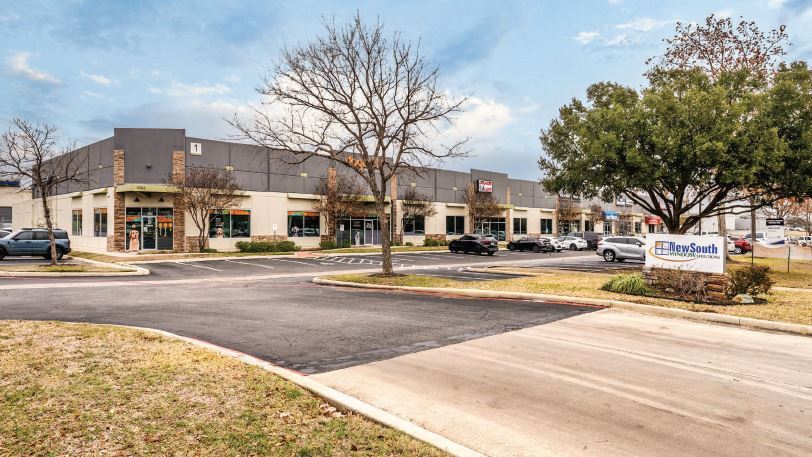 More Photos Of 5563 De Zavala Rd, San Antonio Light Distribution For Lease