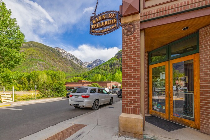 More Photos Of 238 E Colorado Ave, Telluride Office For Sale