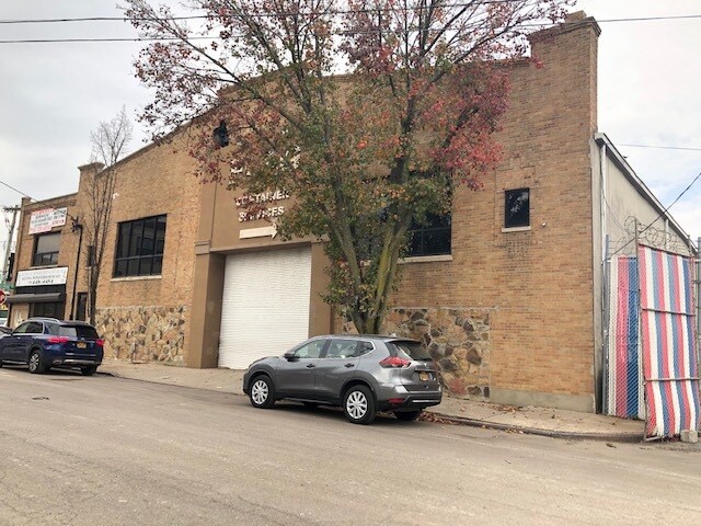 More Photos Of 2081 Richmond Ter, Staten Island Warehouse For Lease