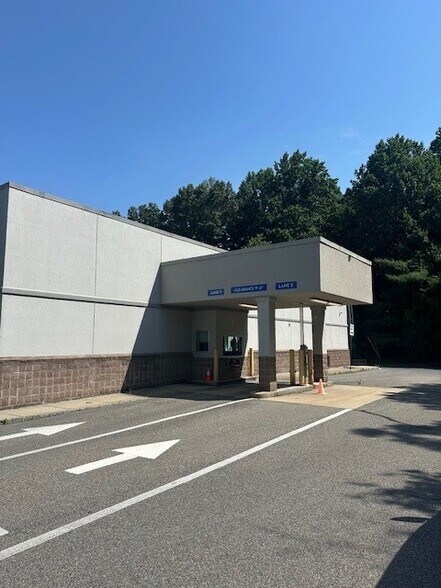 More Photos Of 2 Upper Sarepta Rd, Belvidere Drugstore For Lease