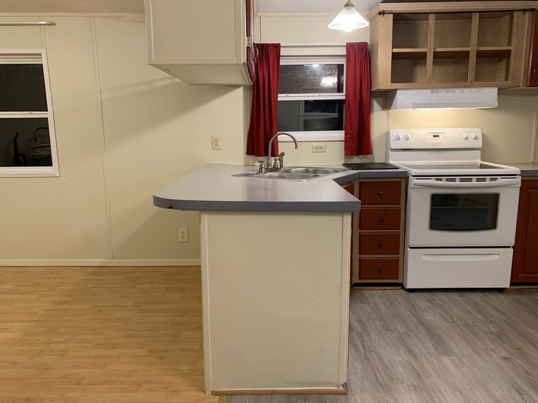 More Photos Of 15 Decasper Dr, Lewis Run Manufactured Housing Mobile Home Park For Sale