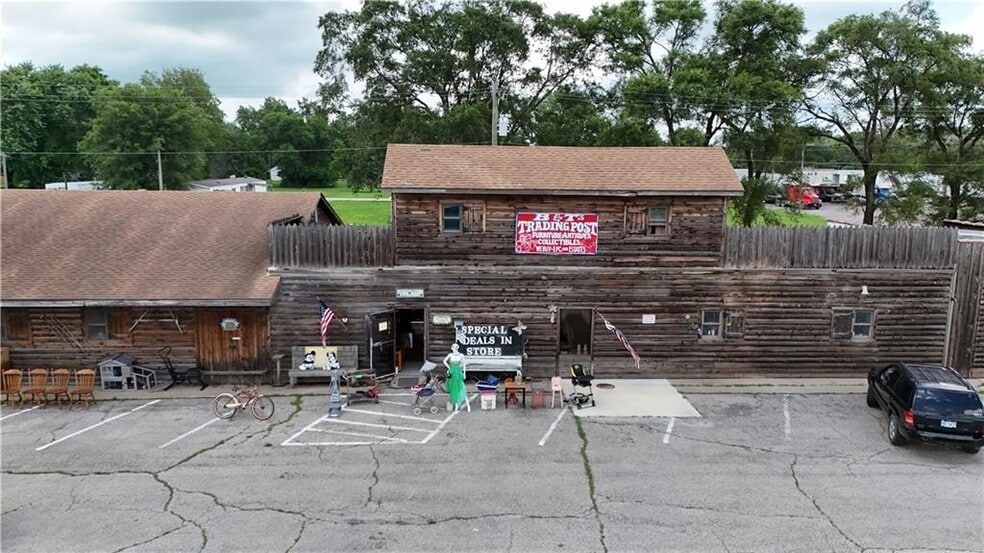 More Photos Of 201 Roseport Rd, Wathena General Retail For Sale