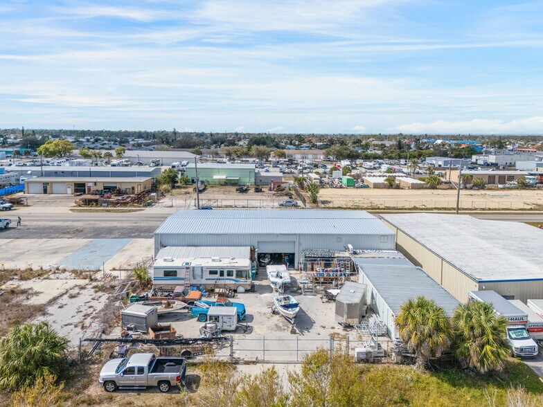 More Photos Of 6478 San Casa Dr, Englewood Warehouse For Lease