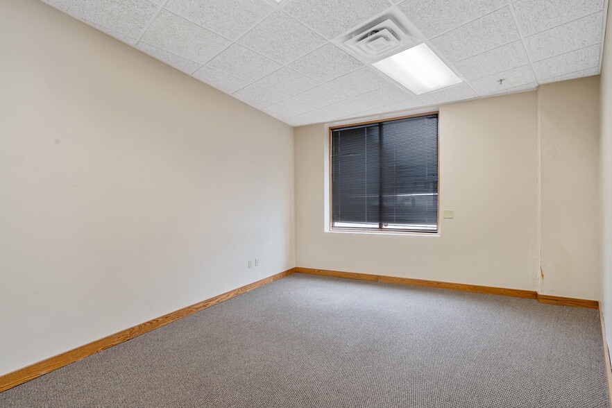 More Photos Of 344 W Genesee St, Syracuse Loft Creative Space For Lease