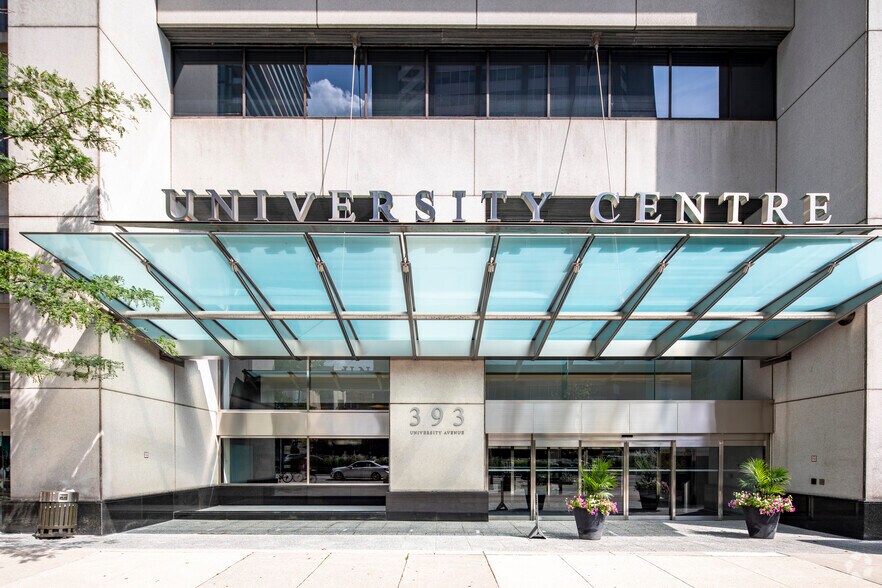 More Photos Of 393 University Ave, Toronto Office For Lease