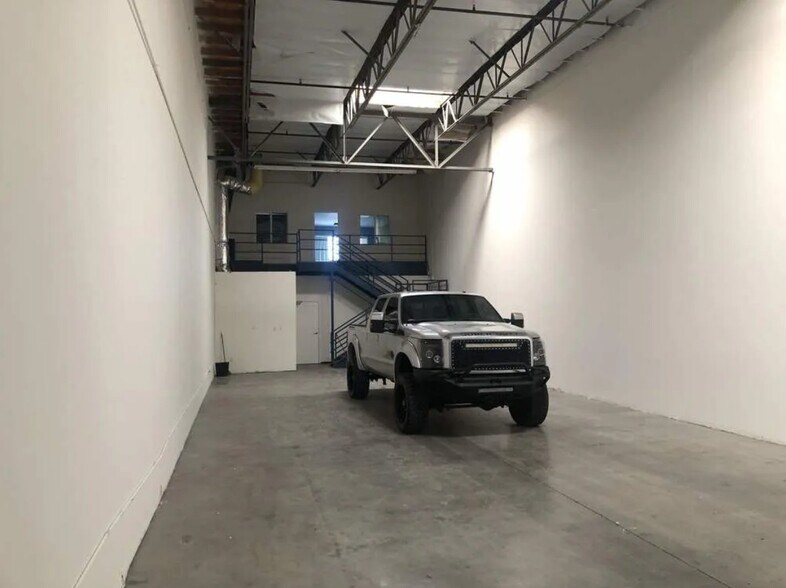 More Photos Of 3100 E Cedar St, Ontario Warehouse For Lease