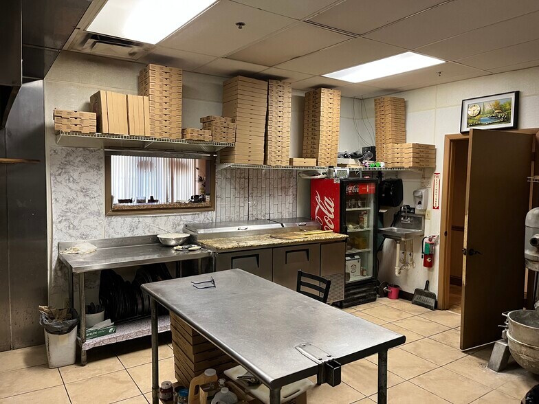 More Photos Of 145 Hilden Rd, Ponte Vedra Storefront For Sale