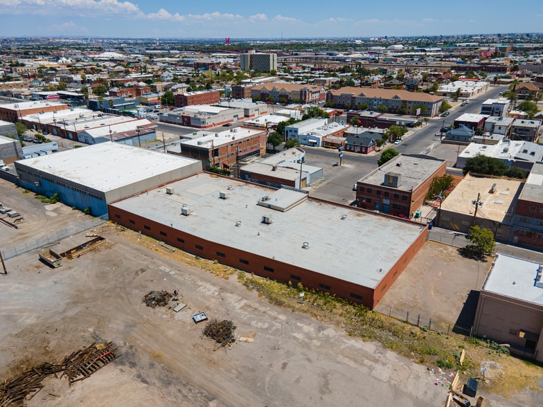 More Photos Of 220 N Saint Vrain St, El Paso Light Distribution For Sale