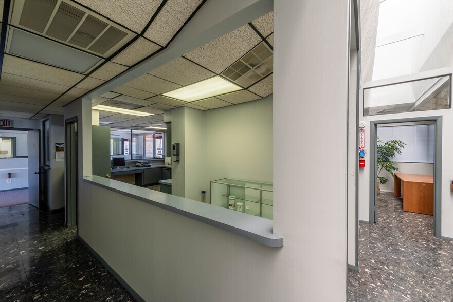 More Photos Of 312 E 2nd St, Alice Healthcare For Sale