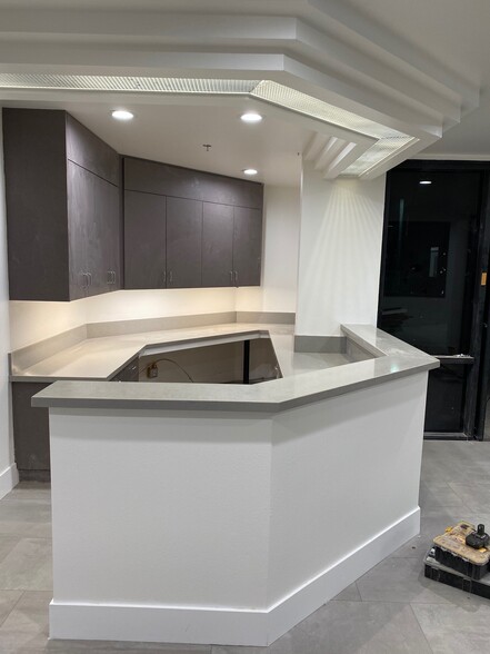 More Photos Of 23293 S Pointe Dr, Laguna Hills Medical For Lease