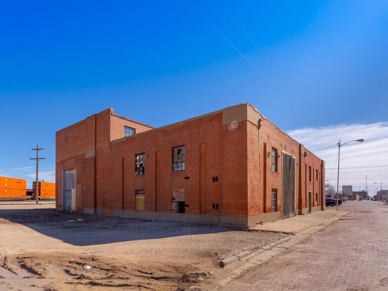 More Photos Of , Lubbock General Retail For Sale