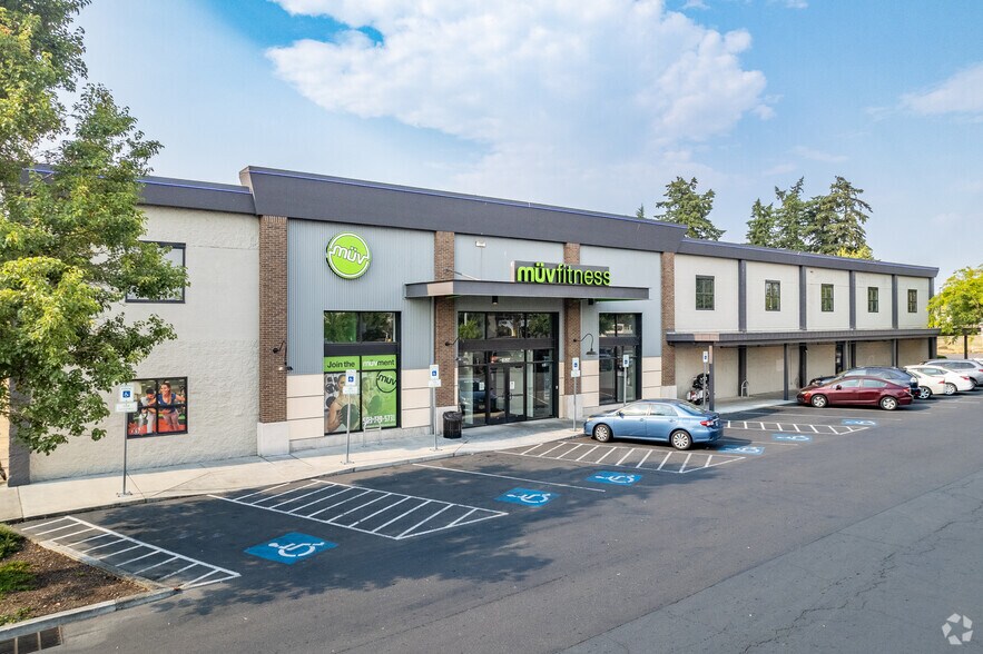 More Photos Of 10552-10548 SE Washington St, Portland General Retail For Lease
