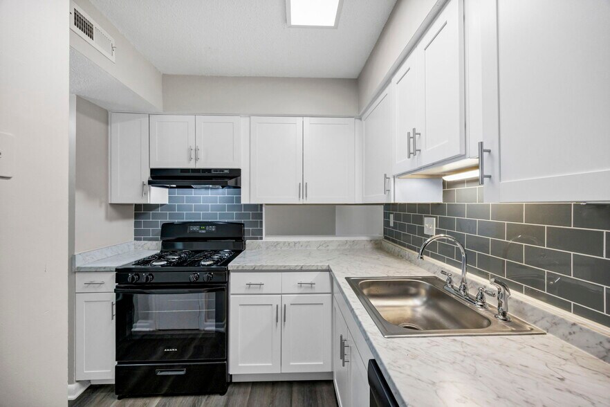 More Photos Of 200 Bentree Ln, Florence Apartments For Sale