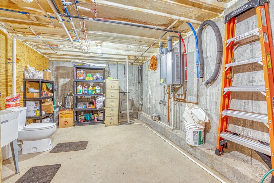 More Photos Of 2 Perkins Pl, Woodsville Apartments For Sale