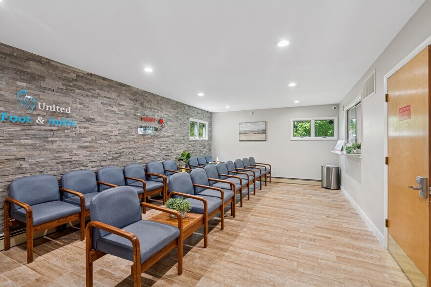 More Photos Of 69 County Road 516, Old Bridge Office For Lease