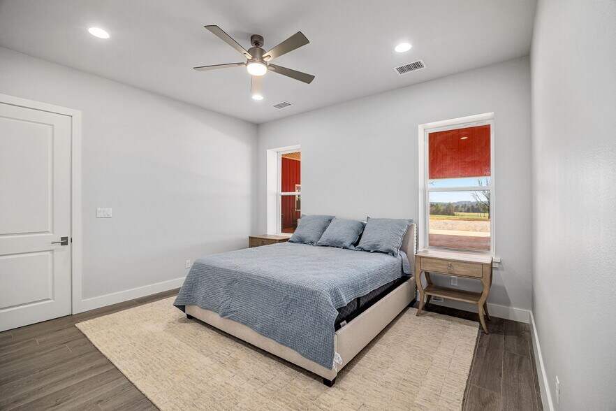 More Photos Of 21482 FM 16 W, Lindale Land For Sale