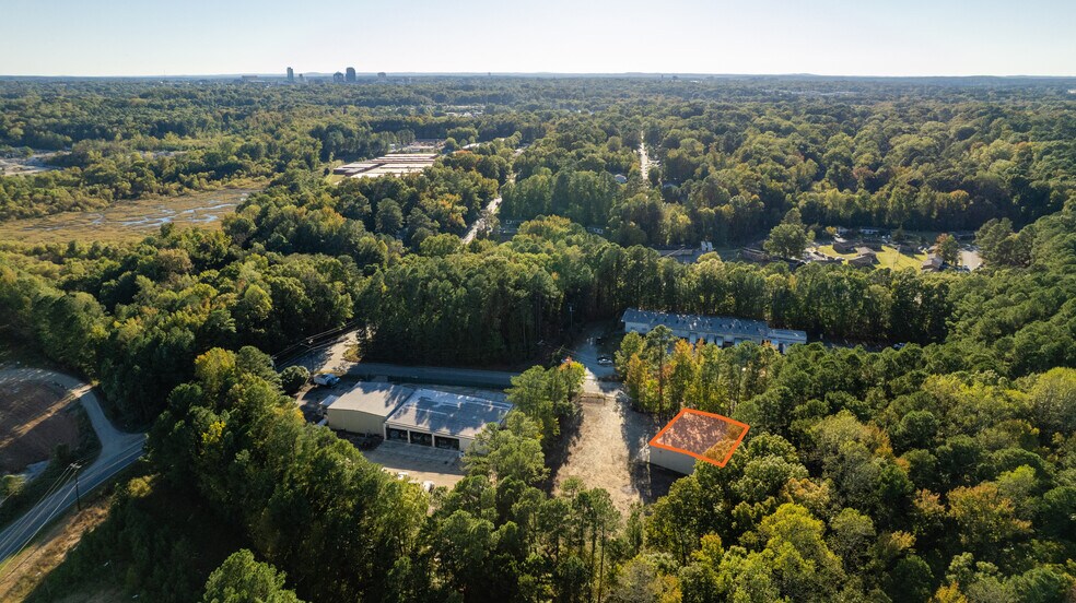 More Photos Of 2420 Kiss Dr, Durham Warehouse For Lease