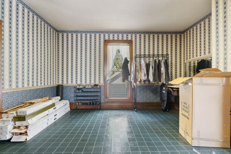 More Photos Of 639 Tower St, Tazewell Specialty For Sale