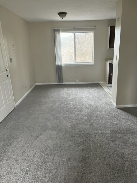 More Photos Of 1200 Utoy Springs Rd, Atlanta Apartments For Sale