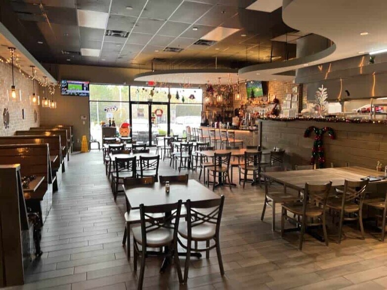 More Photos Of 4790 Peachtree Industrial Blvd, Norcross Freestanding For Lease