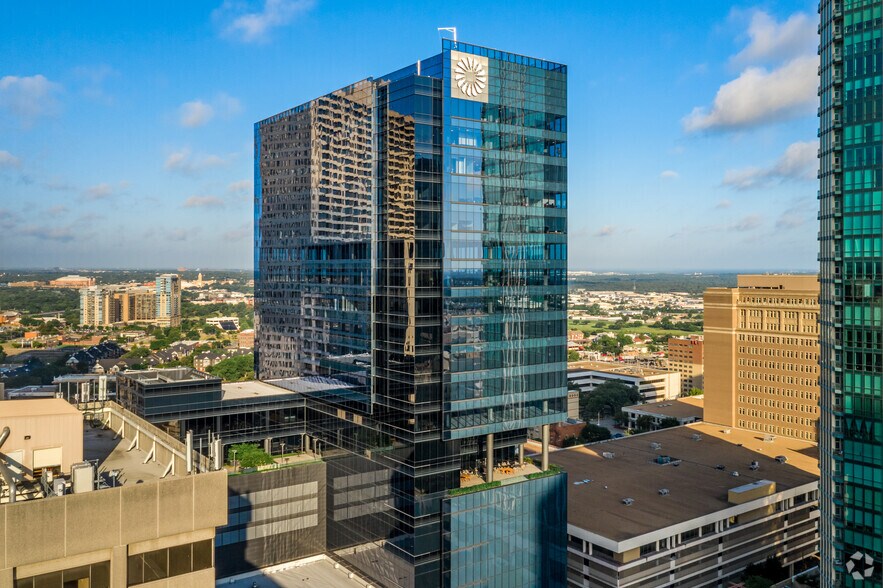 More Photos Of 640 Taylor St, Fort Worth Office For Lease